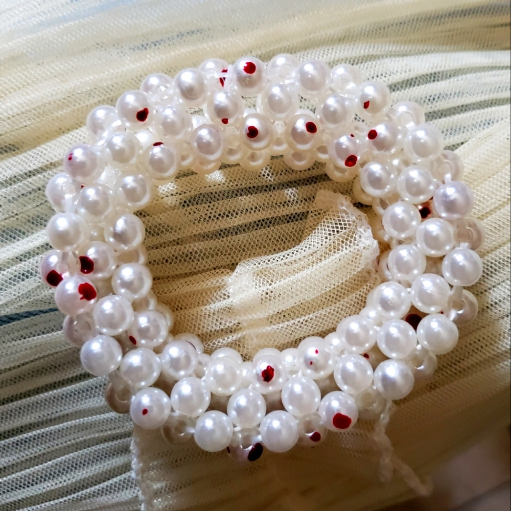 Blood splatter pearl bracelet